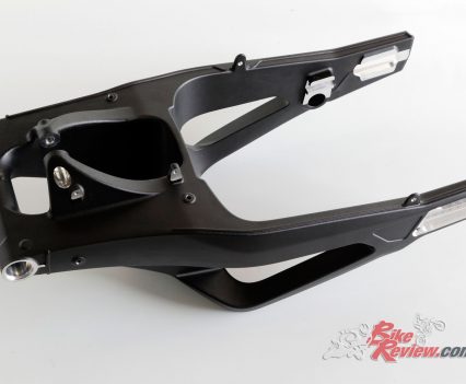 2019 BMW S 1000 RR World Launch Review - Swingarm