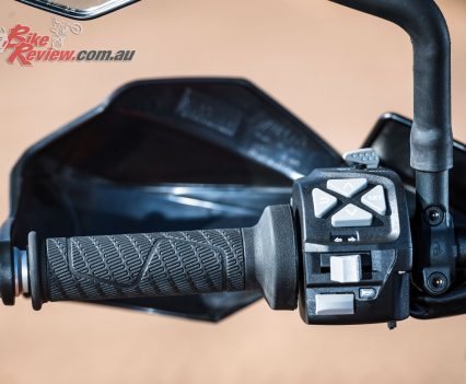 2019 KTM 790 Adventure left switchblock