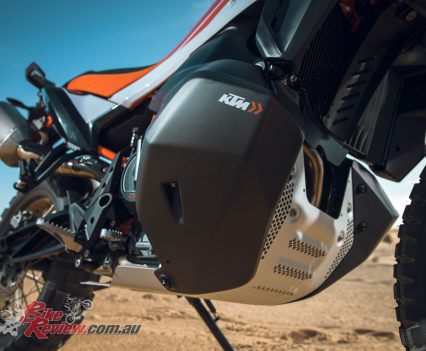 2019 KTM 790 Adventure R - A bigger capacity radiator guard is fitted