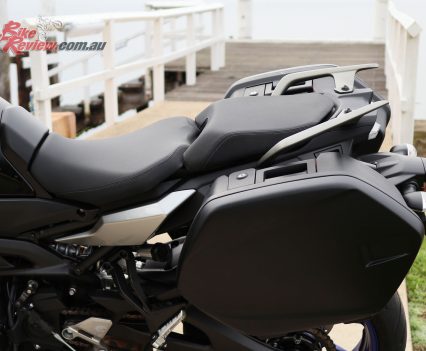2019 Yamaha Tracer 900 GT seat and grab rails