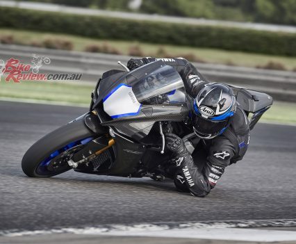 BikeReview-2020-YZF-R1-R1M (17)