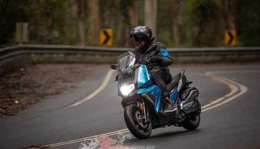 Video Review: 2019 BMW C 400 X and C 400 GT