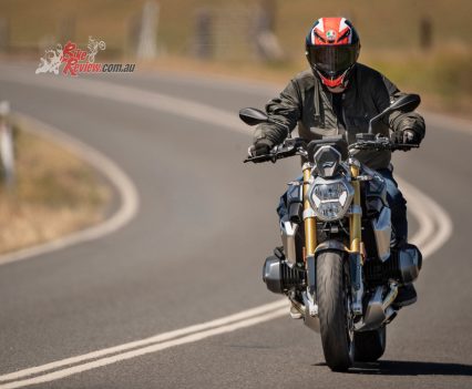 2019 BMW R 1250 R Exclusive, in Road, offers a comfy ride as the ESA takes over and you can just relax and take in the travels.