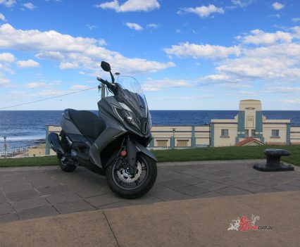 Designed by Italian guru Massimo Zaniboni the Downtown 350i certainly looks the part... A 15in front wheel and 14in rear would be nice though.