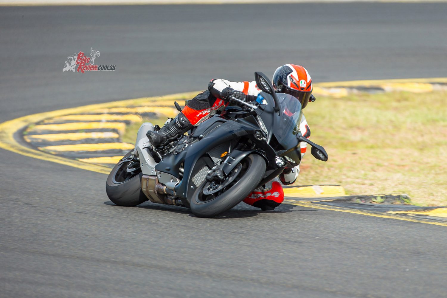 The suspension changes are subtle, overall a softer set-up standard. Feel and feedback from the front RS11 is fantastic.