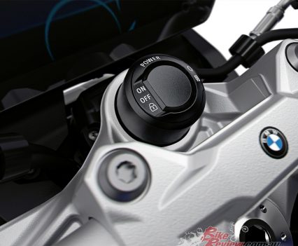BikeReview-BMW-F900-F900XR-2020 (14)