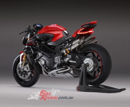 Bikereview-2020-MV-Agusta-Brutale-1000RR-07