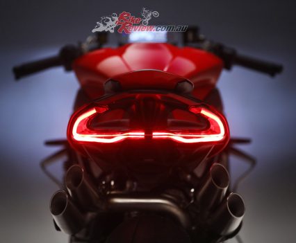 Bikereview-2020-MV-Agusta-Brutale-1000RR-16