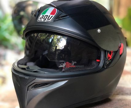 BikeReview-AGV-K5s-flip-down copy