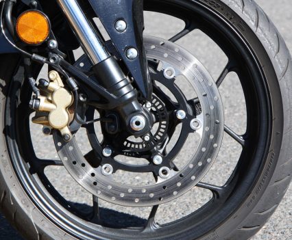 Bikereview-2020-Yamaha-Monster-R3-32