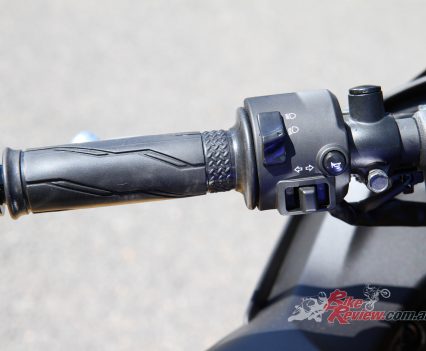 Bikereview-2020-Yamaha-Monster-R3-43