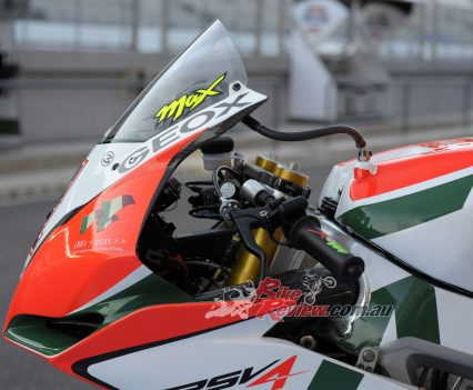BikeReview_AlitaliaRSV4Aprilia_Biaggi_Ware (14)