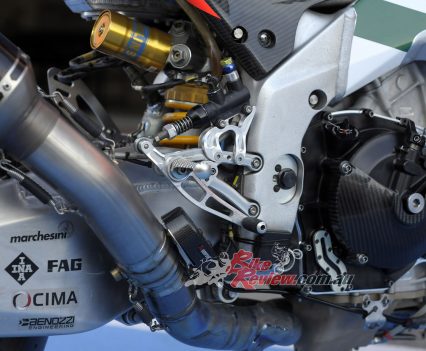 BikeReview_AlitaliaRSV4Aprilia_Biaggi_Ware (21)