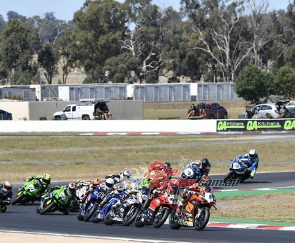 BikeReview-ASBK-WInton-Superbike (1)