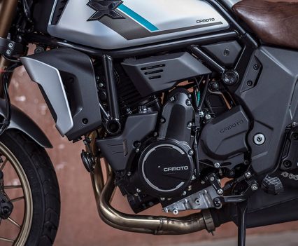 Twin cylinder, 4-stroke, liquid cooled, 8-valve, DOHC.