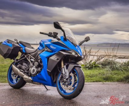 BikeReview-2022-Suzuki-GSX-S1000GT-24