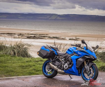 BikeReview-2022-Suzuki-GSX-S1000GT-8