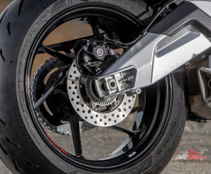 220mm rotor, Brembo twin 34mm piston caliper.