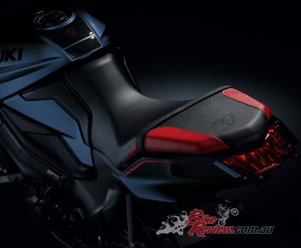 BikeReview_02_COLOURED_SEAT copy