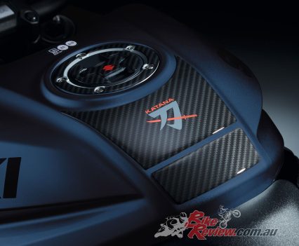 BikeReview_05_TANK_PAD_CARBON_DESIGN copy