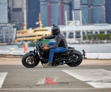 Ground clearance is typical cruiser but enough to have fun in the corners.