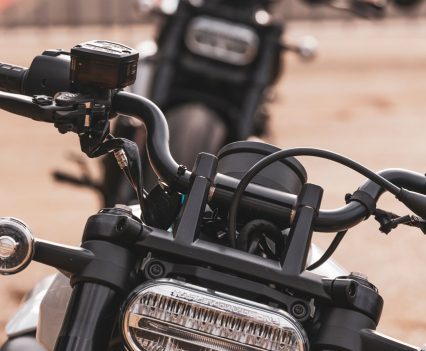 Conventional master-cylinder for the Sportster S.