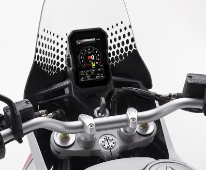 High resolution 5in full-TFT colour display