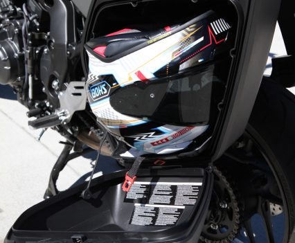 Pannier just takes a full face lid.