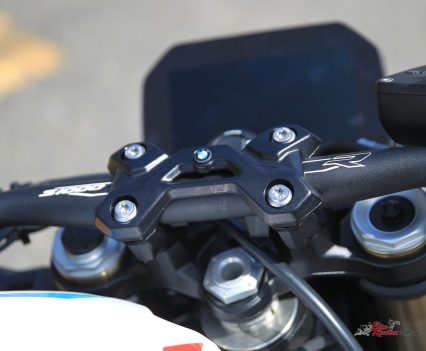 Aluminium tapered handlebars.