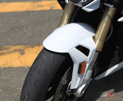 M Carbon wheels. Just wow!