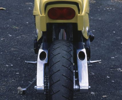 Swingarm exit exhausts!