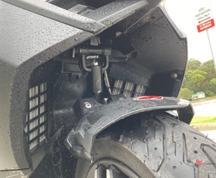 Large radiators do a great job keeping it cool.