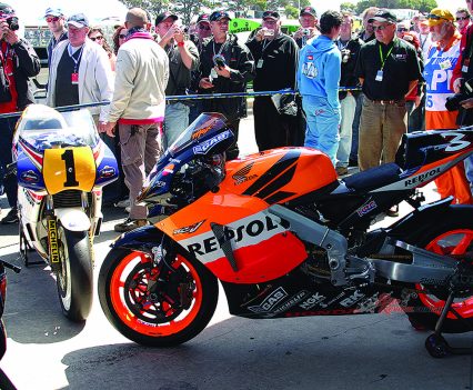 It's a real shame the V5 never went into mass production, it's another one of those bikes that would've been spectacular to see on the road...