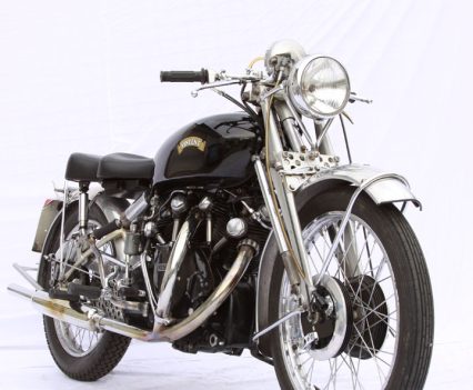 Hydraulically damped girder front-end was very innovative.