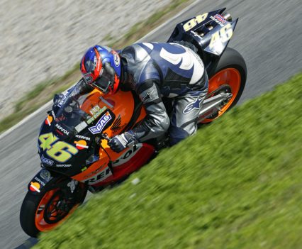 No time to think with only three laps, just get your knee down asap and go!