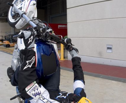 Mark Peterson (Shotglass) snapped this in the loading dock at the Brisbane Expo in November 2006 when Chris put on a special show for staff and media. We were very lucky to witness this magic...