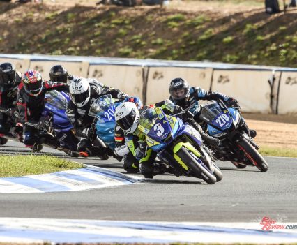 Dunker led into turn one again in the R3 Cup. This time, the field didn't let him get away so easily.