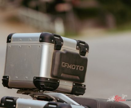 Decked out with high quality paniers fitted from the factory.