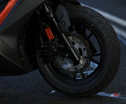 260mm disc with a three-piston.