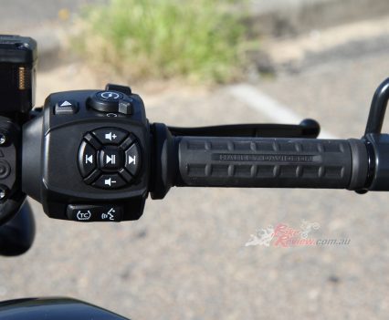 BT and audio/phone controls on the right, along with TC, start and kill.