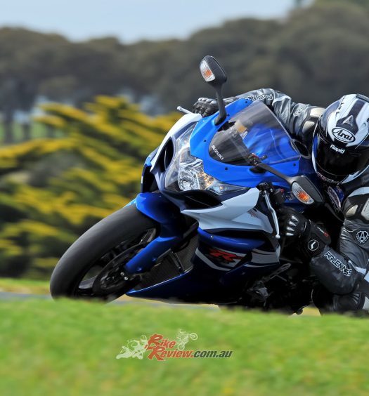 The fairings overall styling was retained, with overlapping upper and lower sections and large outlets either side of the engine.