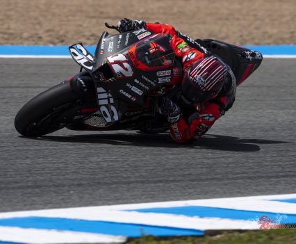 BikeReview-MotoGP-Aprilia-Jerez- (2)