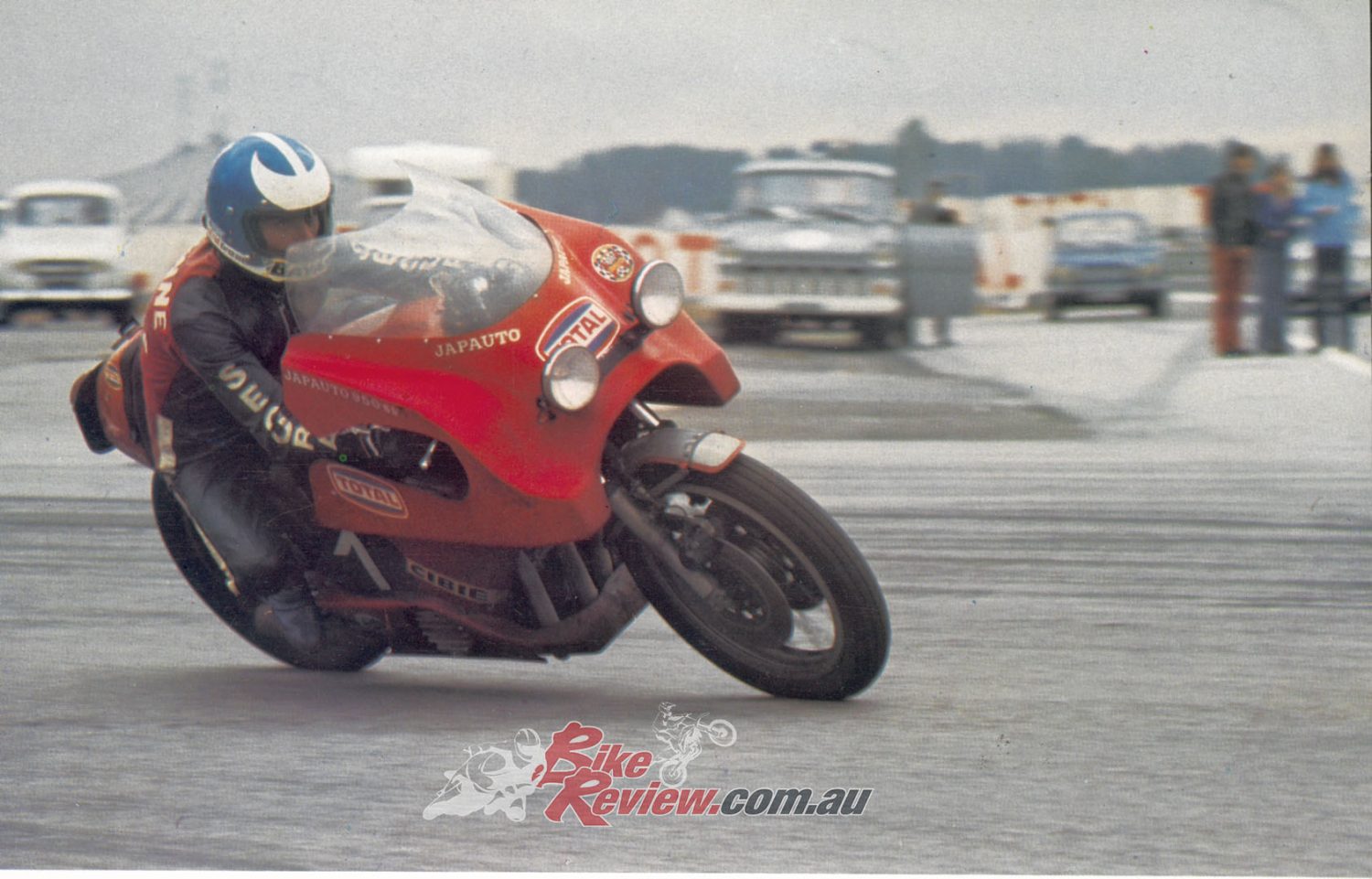 As the 950SS was a marketing tool, it was strange that Christian didn't keep any around. But as Patrick said, he was only interested in the future not the past.