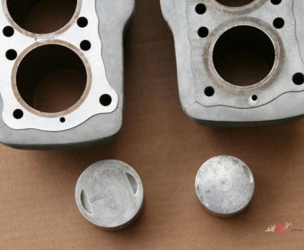 950SS vs CB750 cylinders and pistons.