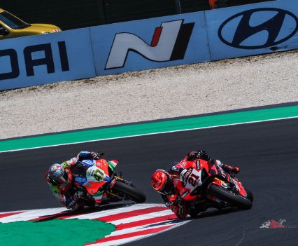 The championship is really starting to heat up now. The battle is looking to go until the final round!