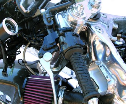 Polished alloy, intake pod, custom dash… so 1990s!