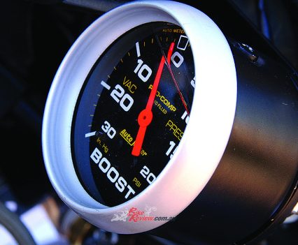 Turbosmart boost guage in psi.