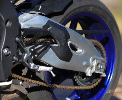 Brushed aluminium swingarm.