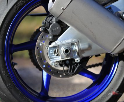 220mm rear disc with twin piston caliper.