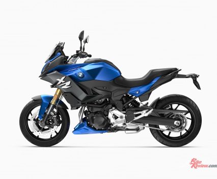 2023 BMW F 900 XR Racing blue metallic